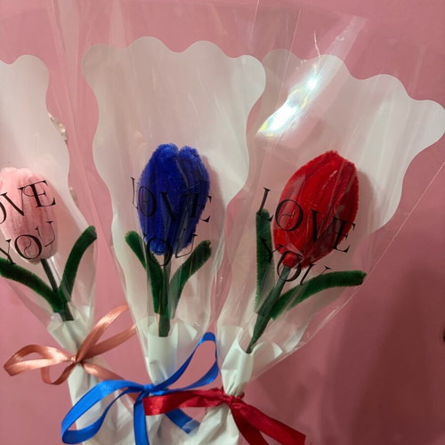 Handmade pipe cleaner tulips like new, set of 3
