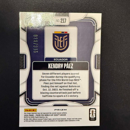 2026 Panini Prizm World Cup Kendry Paez Orange Wave Prizm card