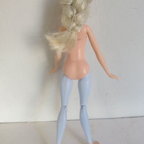 Frozen II Elsa and Anna dolls set used without clothes and accessories