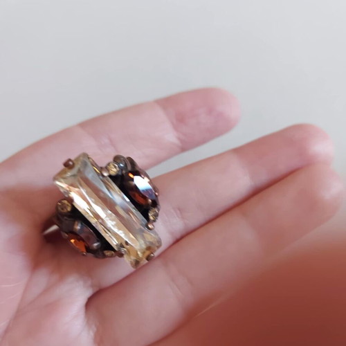 Ring with stones like new, metal