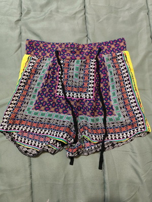 Bershka fabric shorts like new, colorful boho ethnic style