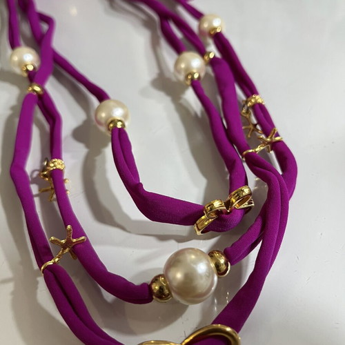 Handmade purple necklace like new