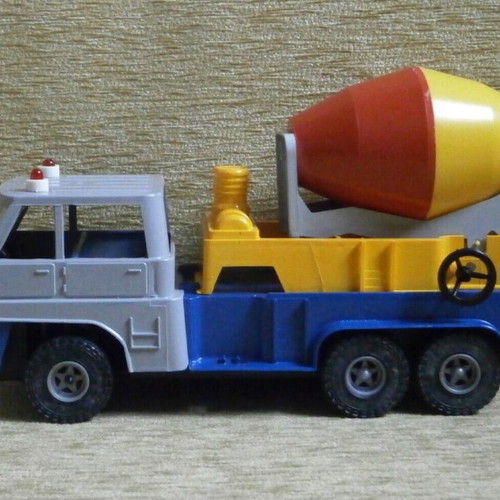 Lyra Mixer Truck No 110 B/O R/C vintage battery toy