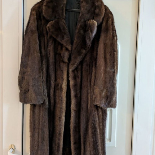 Women's brown fur coat like new
