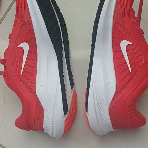 Nike Quest 5 women's athletic shoes like new, red, size 40.5