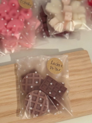 Wax melts Lacta new