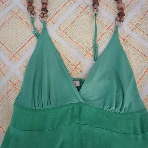 Long top with beaded straps Lynne M/L like new, green