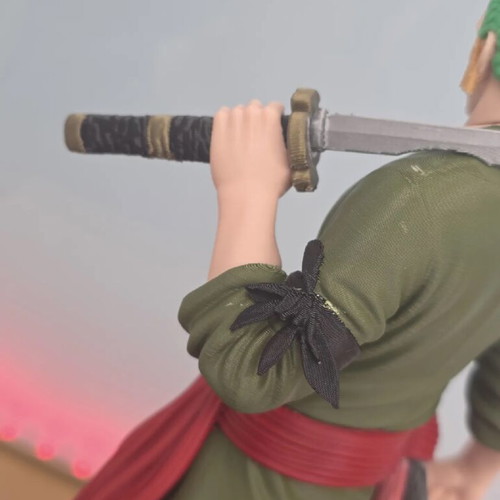 Roronoa Zoro figure 27 cm height new