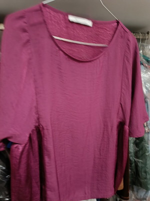 Innocent blouse new, short sleeve, size small, pink