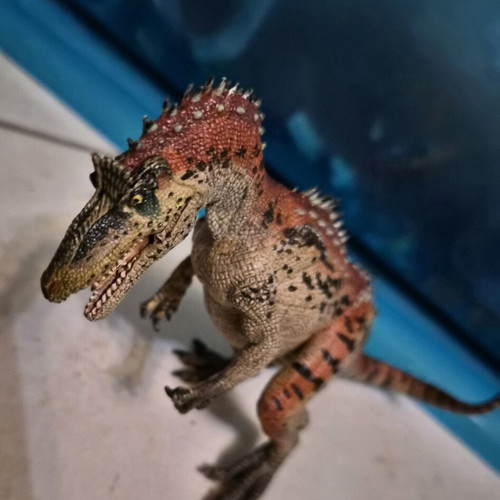 Papo Cryolophosaurus Dinosaur figure like new
