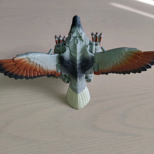 Beast Wars figure used wolf - eagle