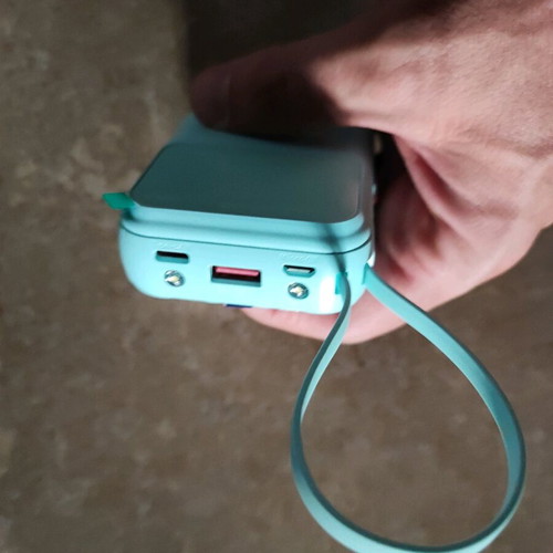 Powerbank 10000mAh turquoise with built-in cables new