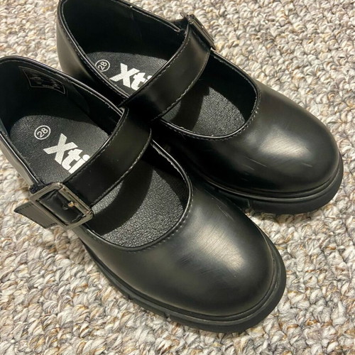 Xti ballerina shoes size 28 new, black for girls
