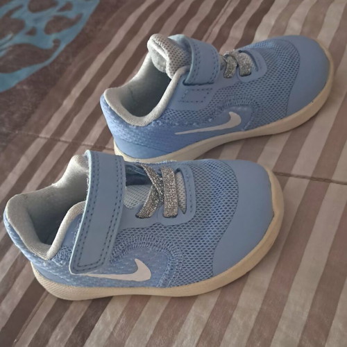 Nike Revolution 3 baby shoes size 19.5, like new