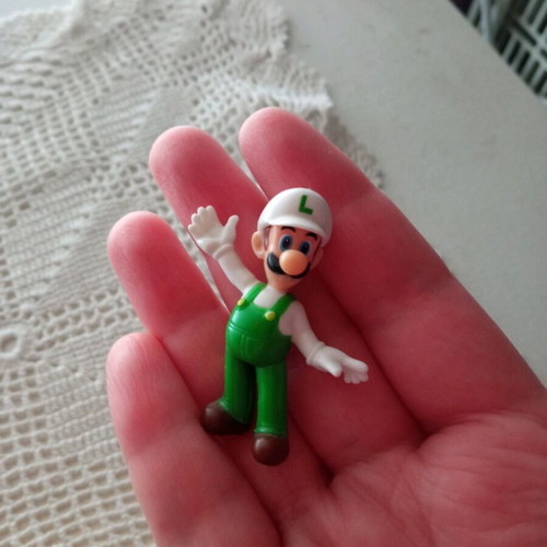 Super Mario Luigi Kinder Joy figure like new