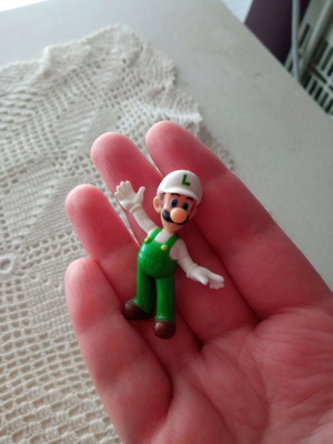 Super Mario Luigi Kinder Joy figure like new