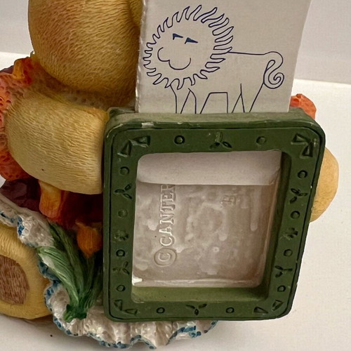 Vintage teddy bear frame like new with space for small photo