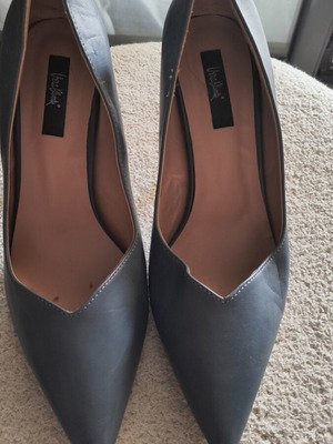 Women shoes like new, size 39, pumps