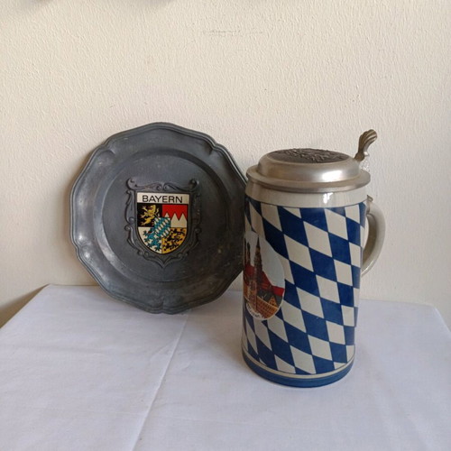 Porcelain beer mug 1 liter and decorative plate used