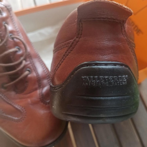 Valleverde men's leather lace-up shoe size 43 like new, brown