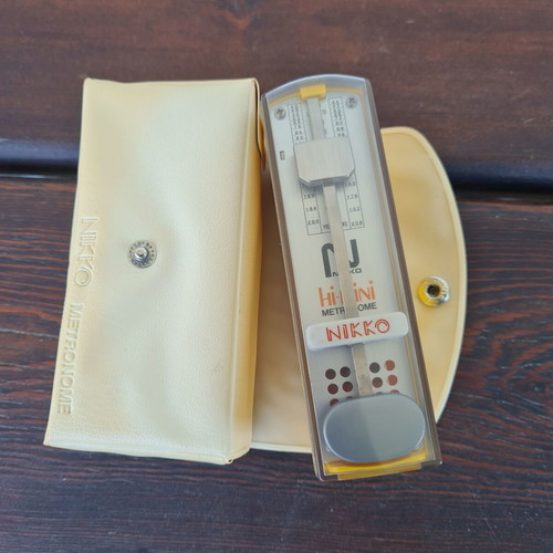 NIKKO Hi-Mini Vintage Metronome like new, mechanical pocket model