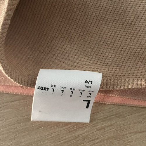Reebok & Gigi Hadid sports bra, pink