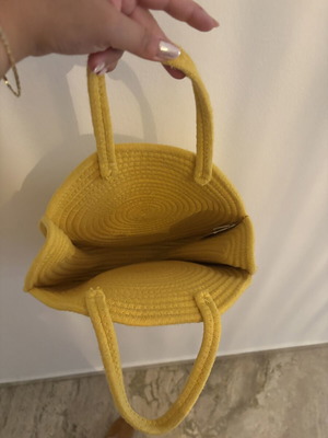 Woven beach bag like new