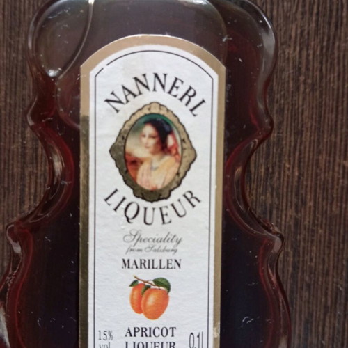 Traditional Austrian liqueurs new, 100ml Saltsburg Vienna set of 2