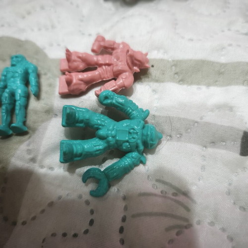 Teratomaxoi Laki Kap figures pack of 3 like new