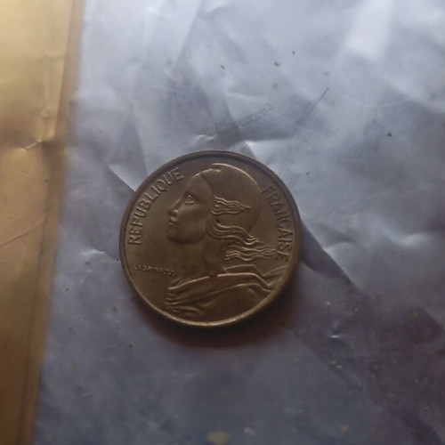 France 1973 5 cent coin like new