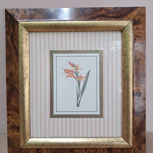 Decorative frame like new 26x28 cm