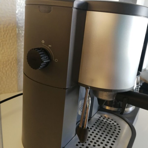 Krups coffee maker like new for French, cappuccino, espresso