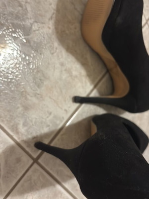 Pumps new, size 37, black