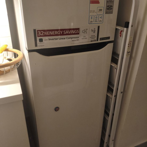 LG Refrigerator like new, A++ energy class, 209L capacity