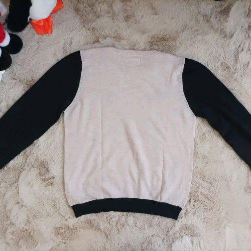 Pullover with cat design like new, black and beige, size S