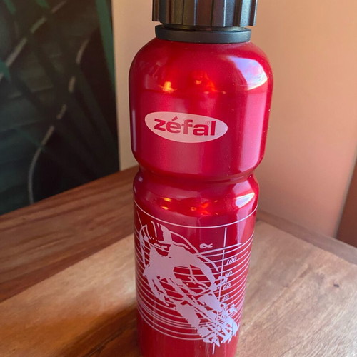 Vintage Zéfal aluminum bicycle water bottle red like new