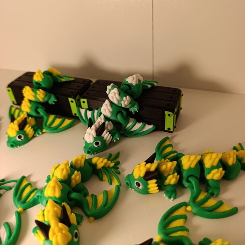 Flexi Dragon 3D Printed Keychains in 2 Colors, New