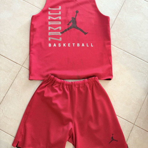Jordan sportswear set like new, reversible, size L, black and red
