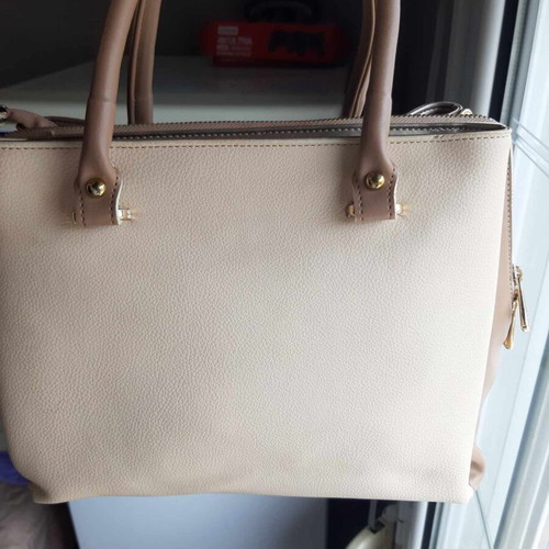 Elizabeth George handbag like new, beige brown