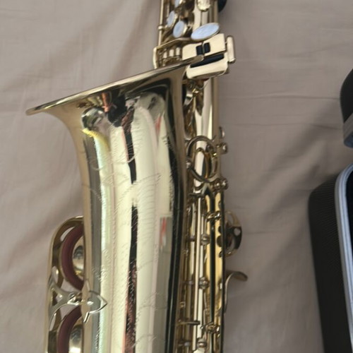 Alto saxophone Prestige like new with cleaning set and hard case