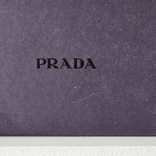 Prada sunglasses like new, brown