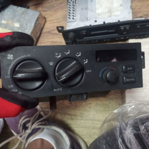 Jeep Grand Cherokee air conditioning control used
