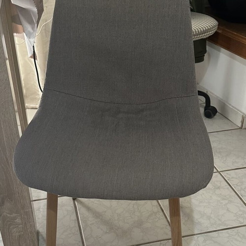 Vicko dining chairs set of 4 used, modern Scandinavian style