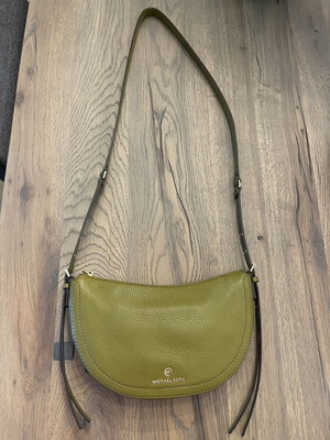 Michael Kors Camden Small Messenger Bag new, pistachio leather crossbody