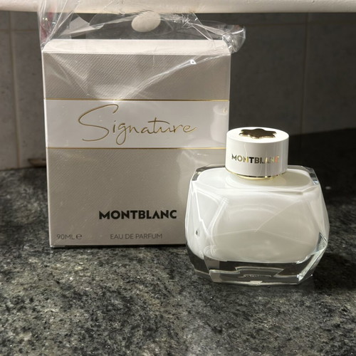 Montblanc Signature Edp 90ml like new, floral vanilla fragrance