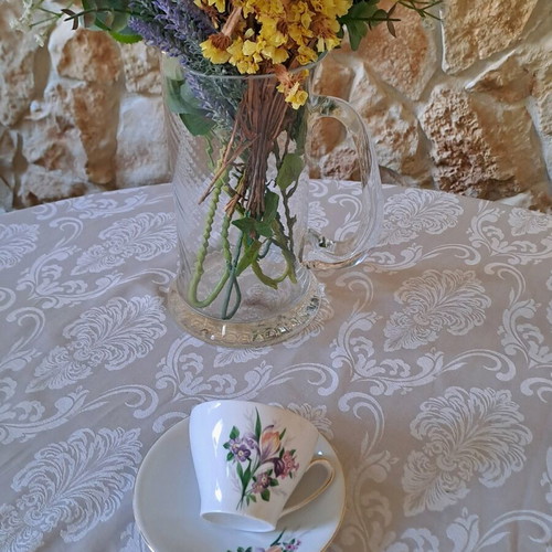 Porcelain breakfast set white with flowers and gold lines like new