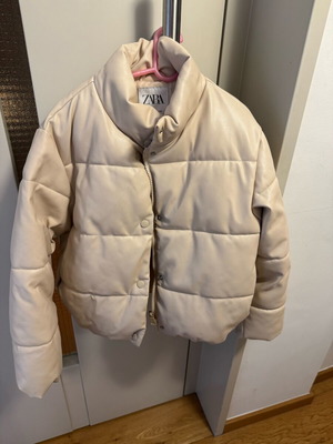 Zara μπουφάν για κορίτσι 10 ετών σαν καινούργιο, δερματίνη κρέμ