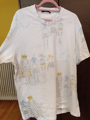 Louis Vuitton T-shirt new, authentic, multicolor, XL