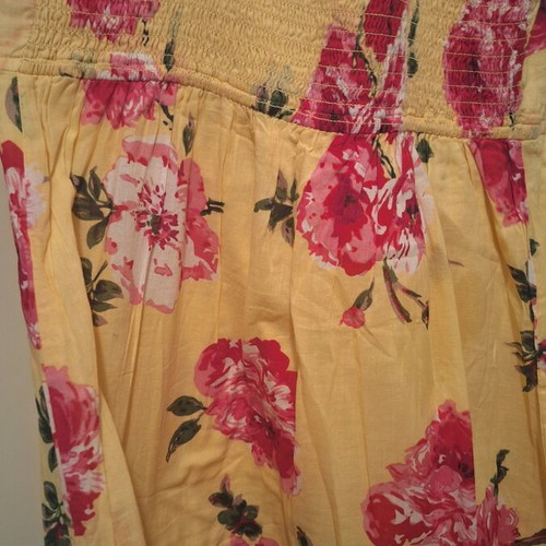 Terranova summer dress medium used, 100% cotton and linen, pink and yellow