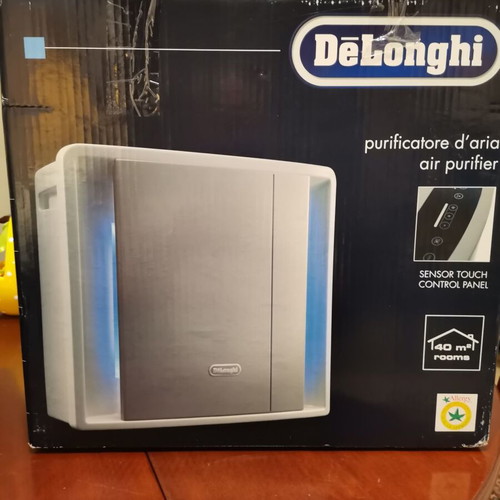DeLonghi AC150 air purifier ionizer like new for rooms up to 40 m2